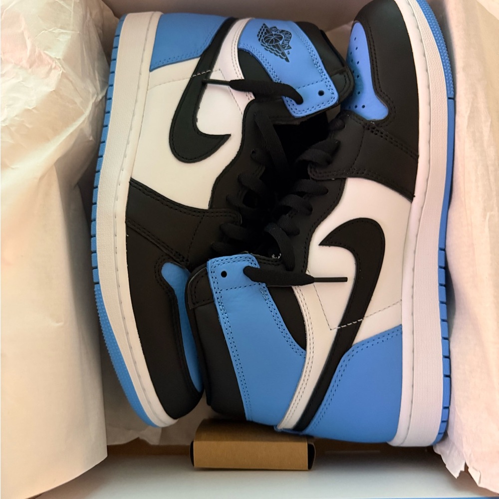 Jordan Sneakers Black and Blue
